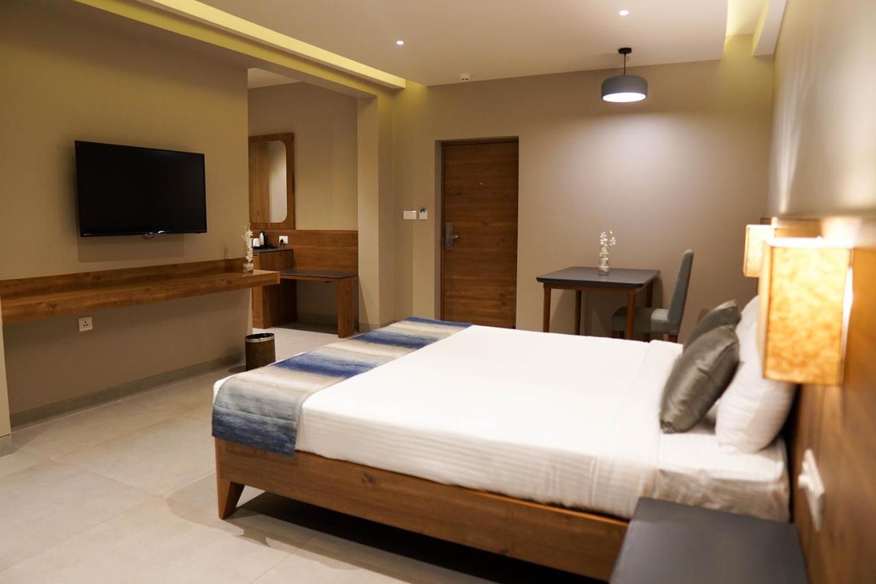 Cosmique Clarks Inn Suites Goa Madgaon Exterior foto