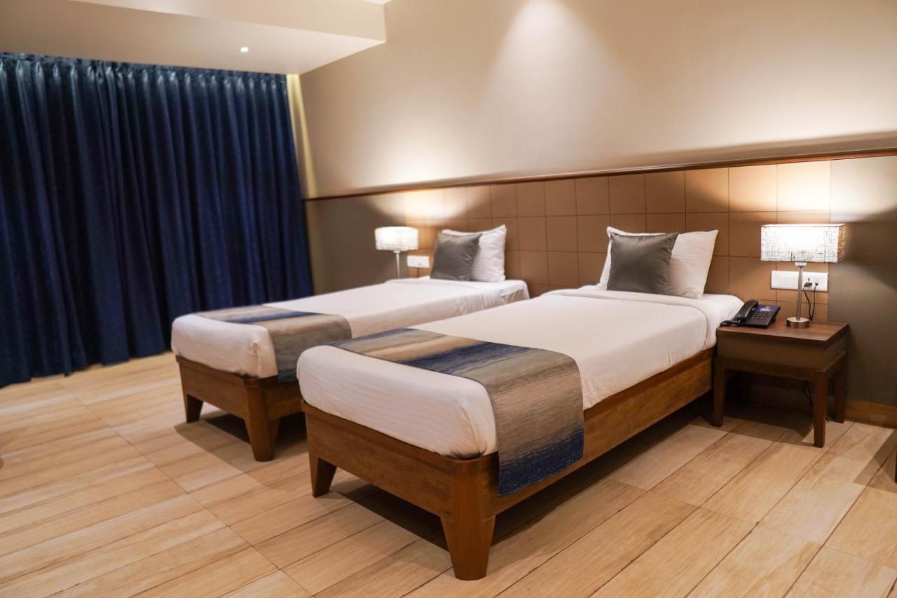 Cosmique Clarks Inn Suites Goa Madgaon Exterior foto