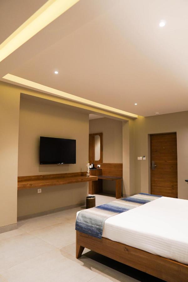 Cosmique Clarks Inn Suites Goa Madgaon Exterior foto