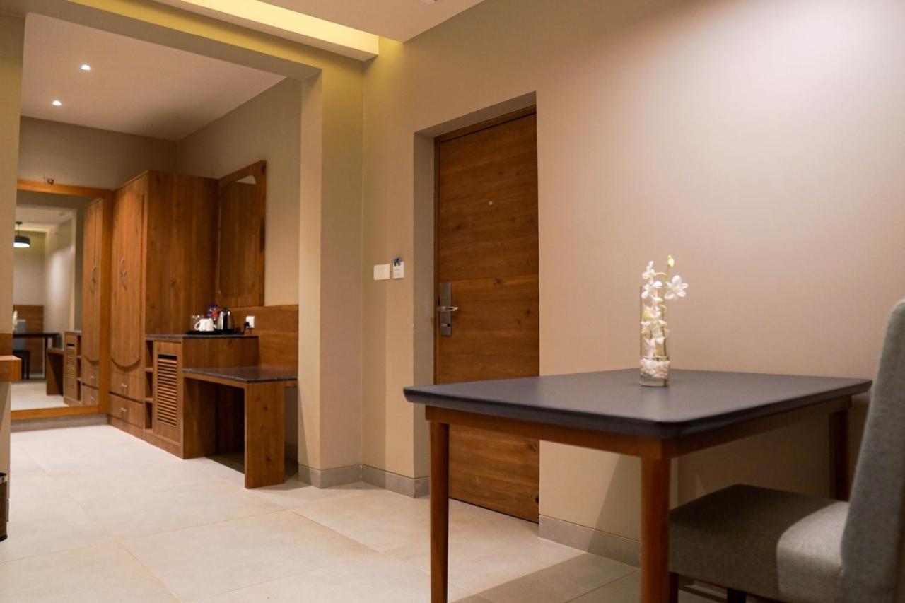 Cosmique Clarks Inn Suites Goa Madgaon Exterior foto