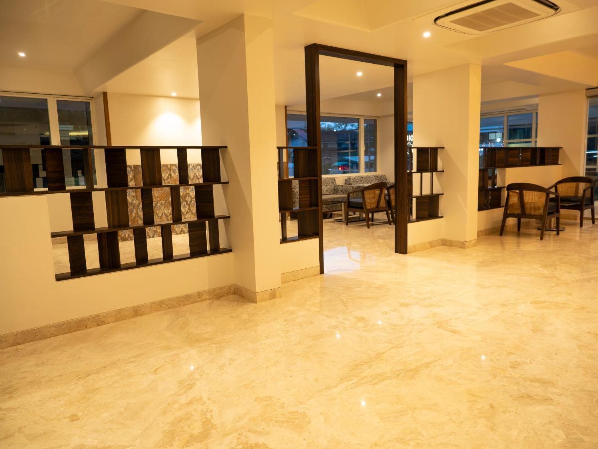 Cosmique Clarks Inn Suites Goa Madgaon Exterior foto